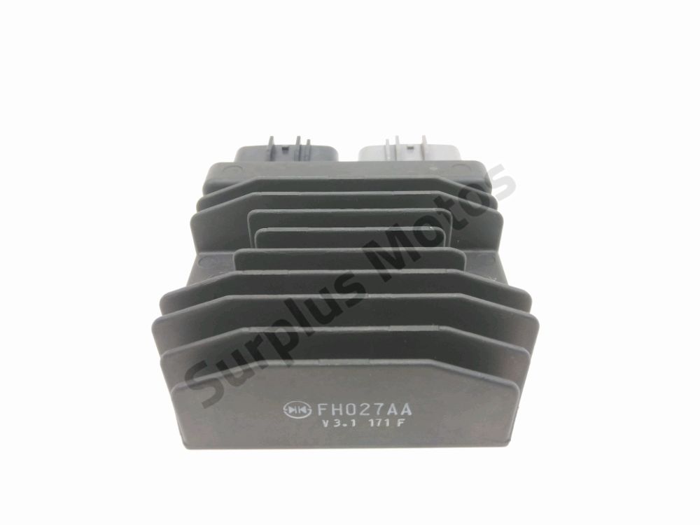 REGULATEUR DE TENSION