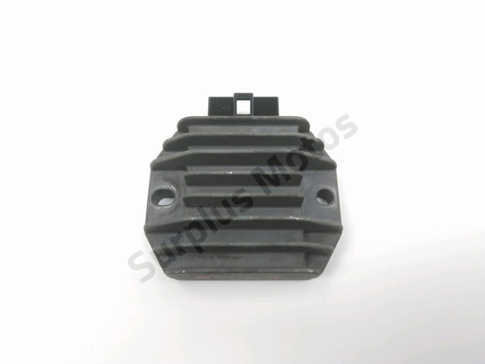 REGULATEUR DE TENSION
