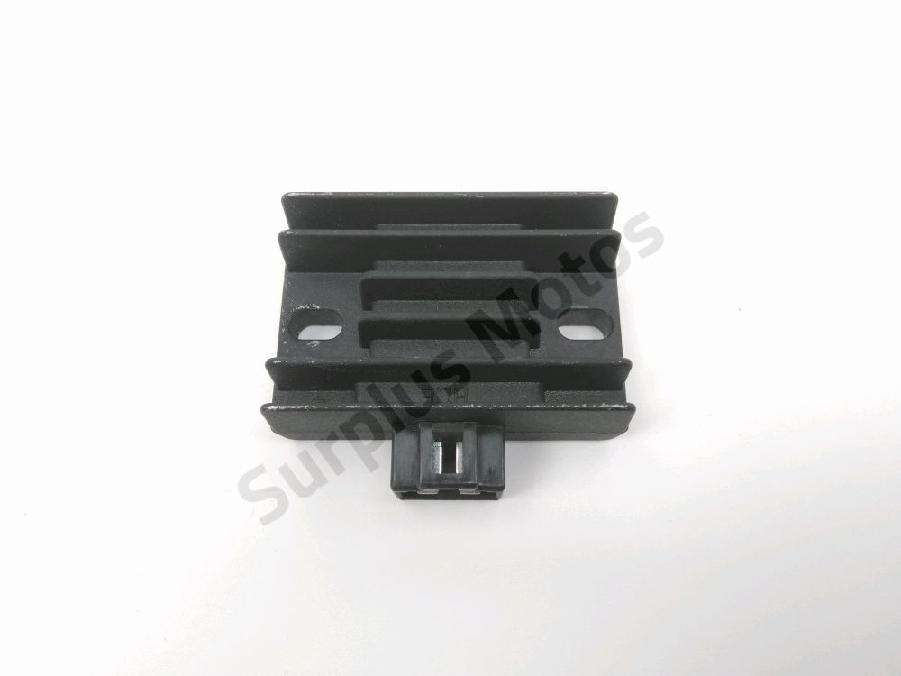 REGULATEUR DE TENSION