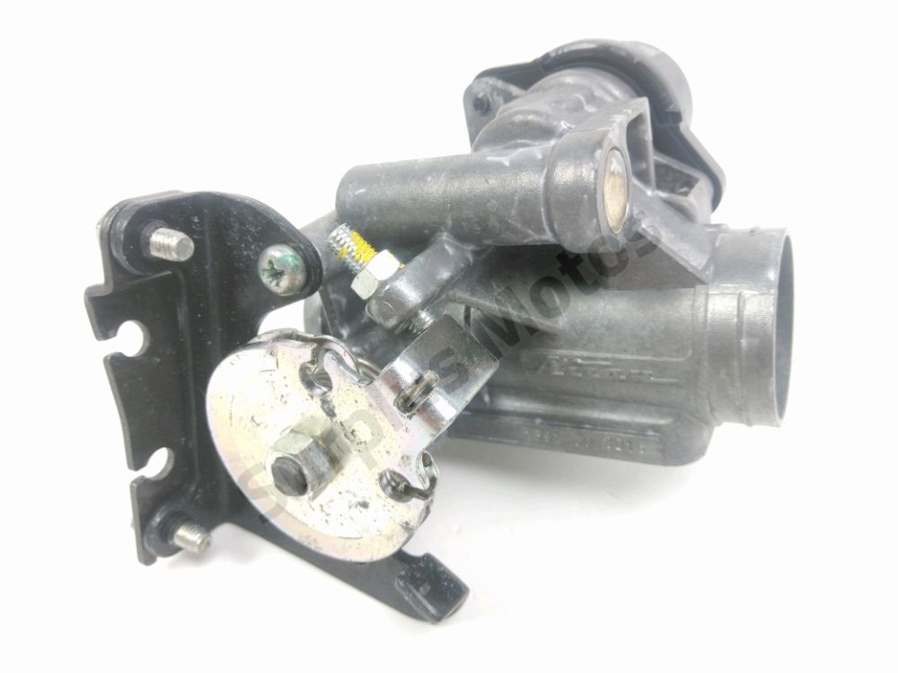 Corps d'injection droit