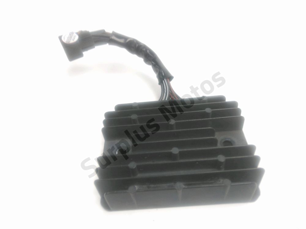 REGULATEUR DE TENSION