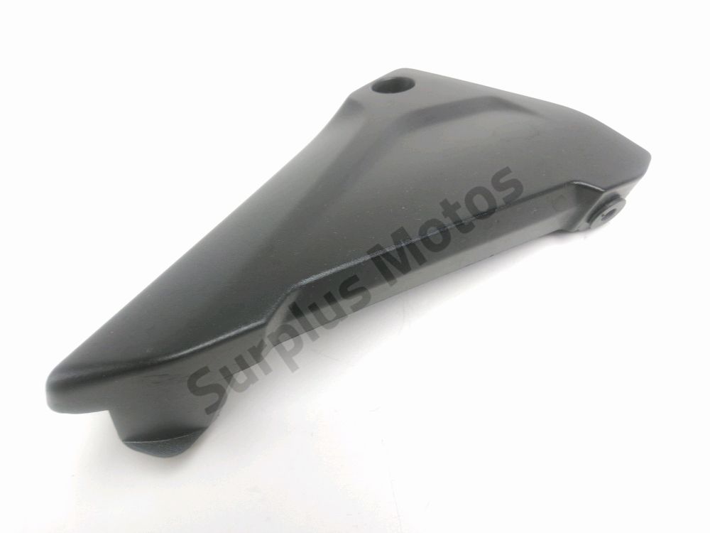 CACHE LATERAL GAUCHE