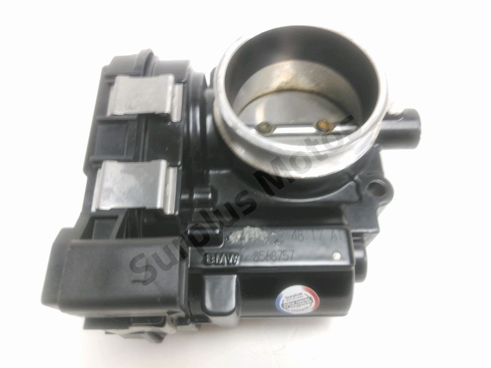 Corps d'injection gauche