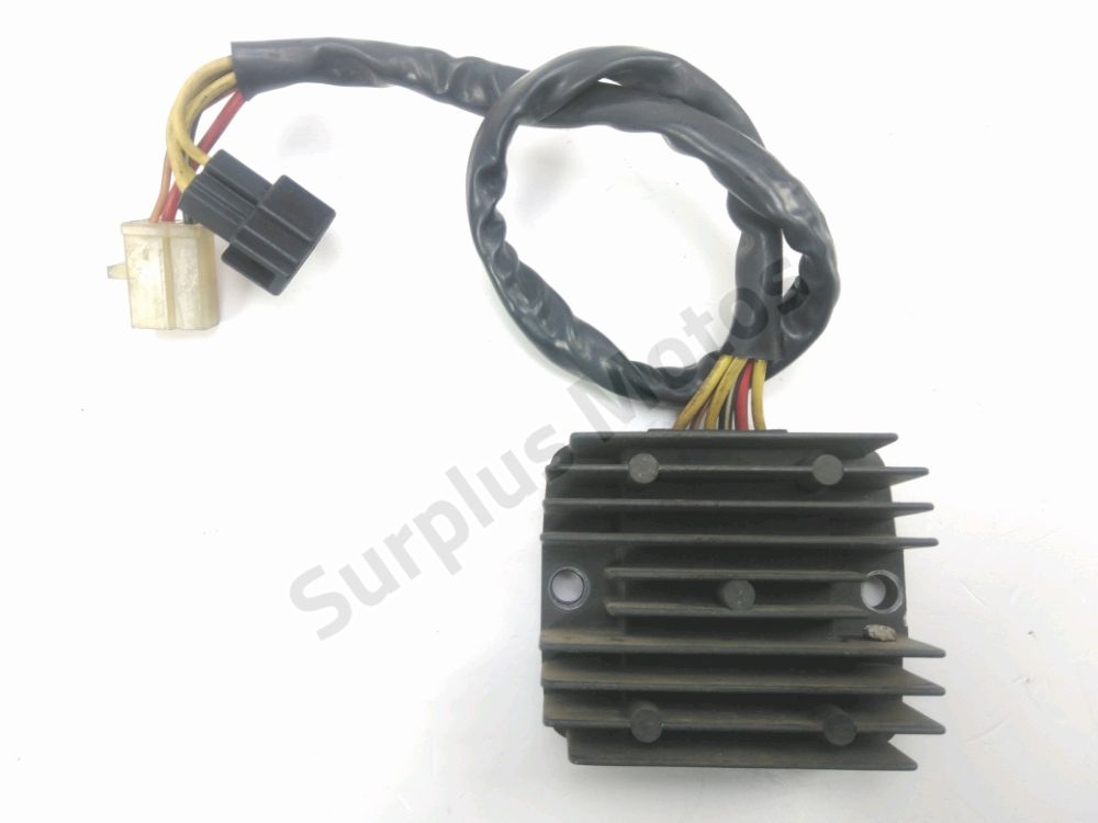 REGULATEUR DE TENSION