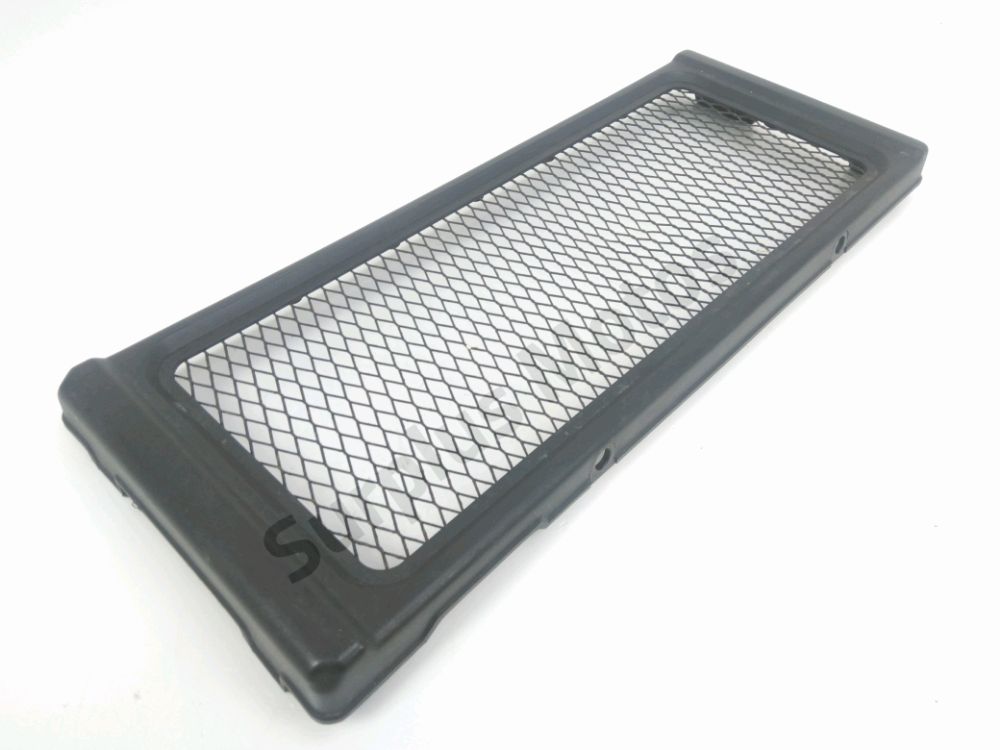 GRILLE DE RADIATEUR