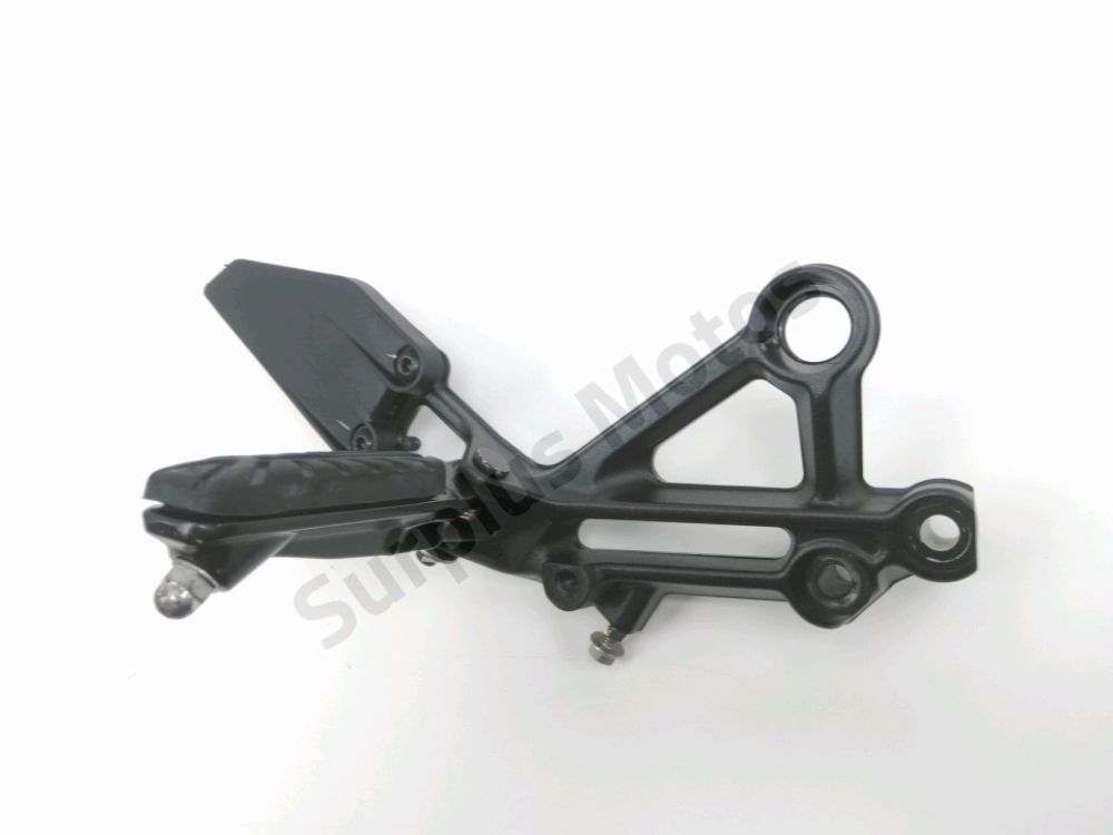 Platine avant droite