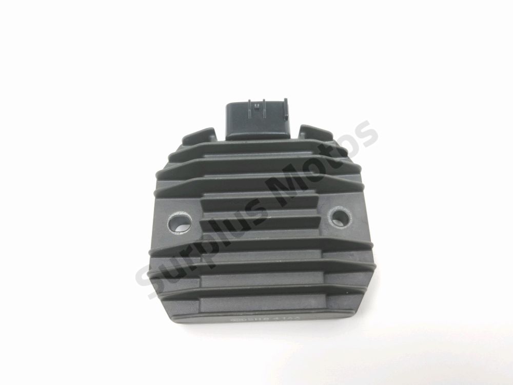 Regulateur de tension