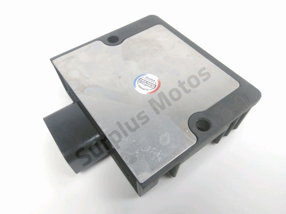 REGULATEUR DE TENSION