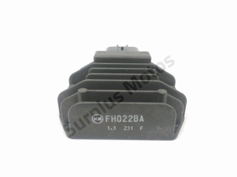 REGULATEUR DE TENSION