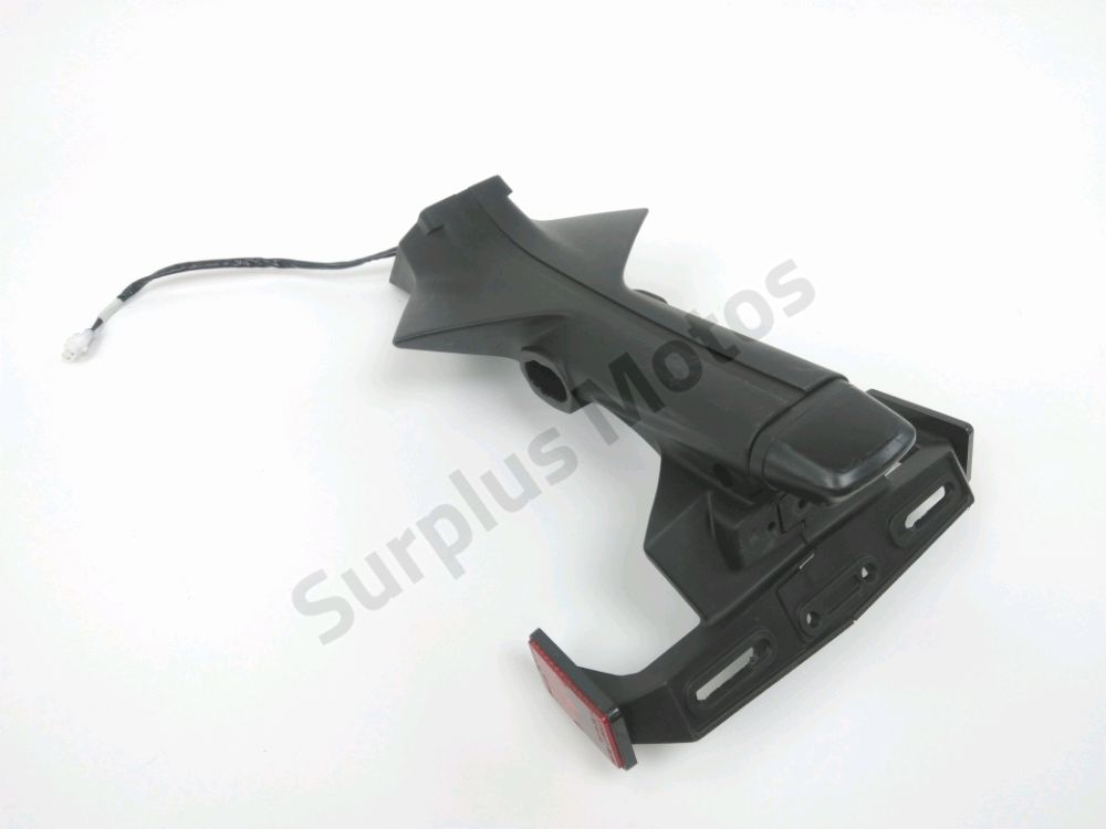 Support de plaque et eclairage