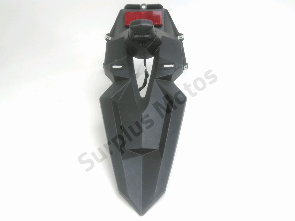 Support de plaque et eclairage