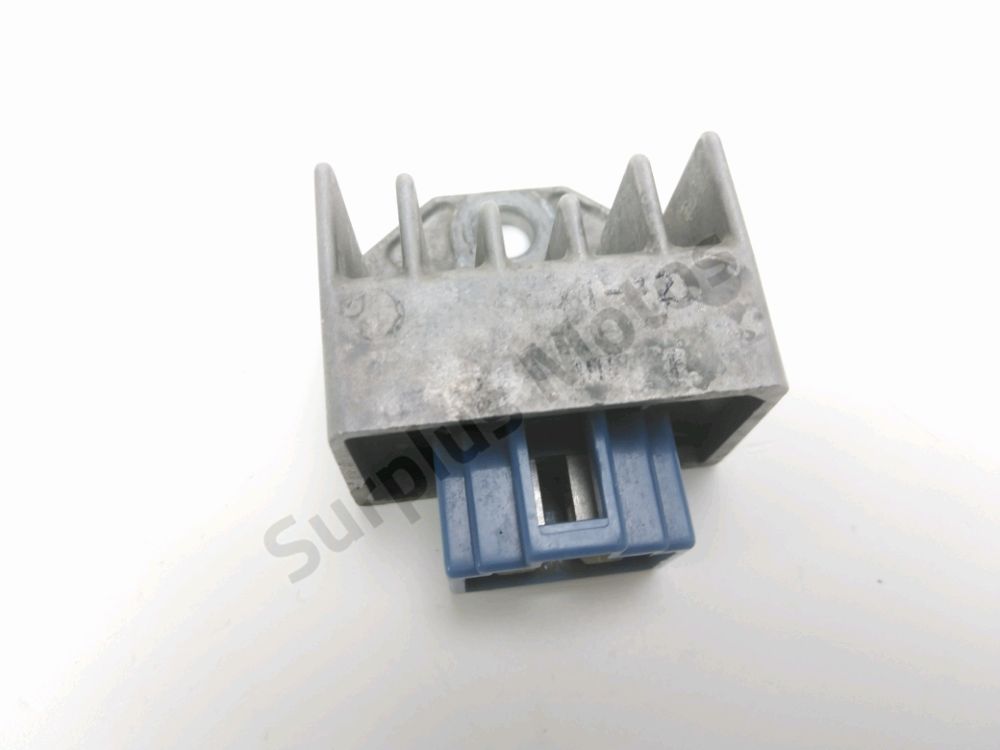 Regulateur de tension