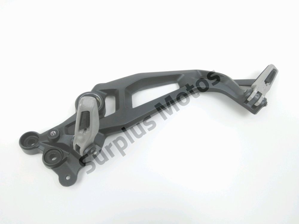 Platine avant gauche complete