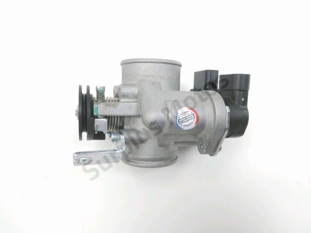 Corps d'injection droit