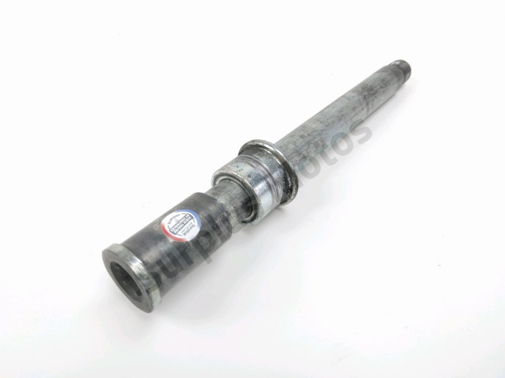 AXE DE ROUE AVANT