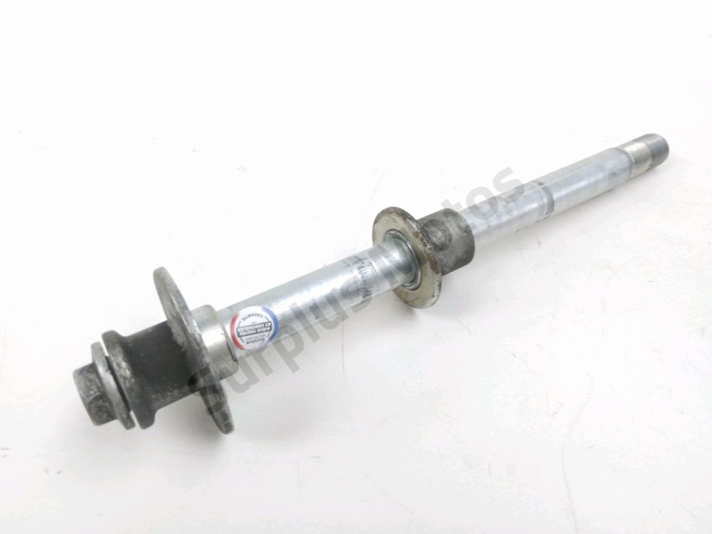 Axe de roue avant