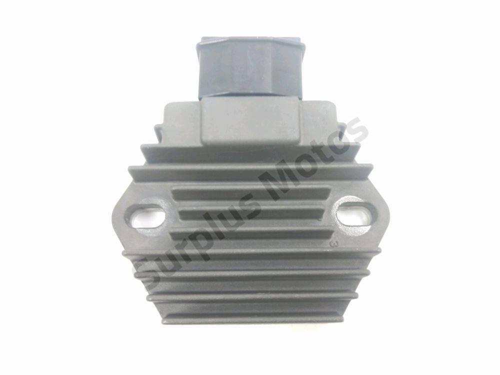 REGULATEUR DE TENSION
