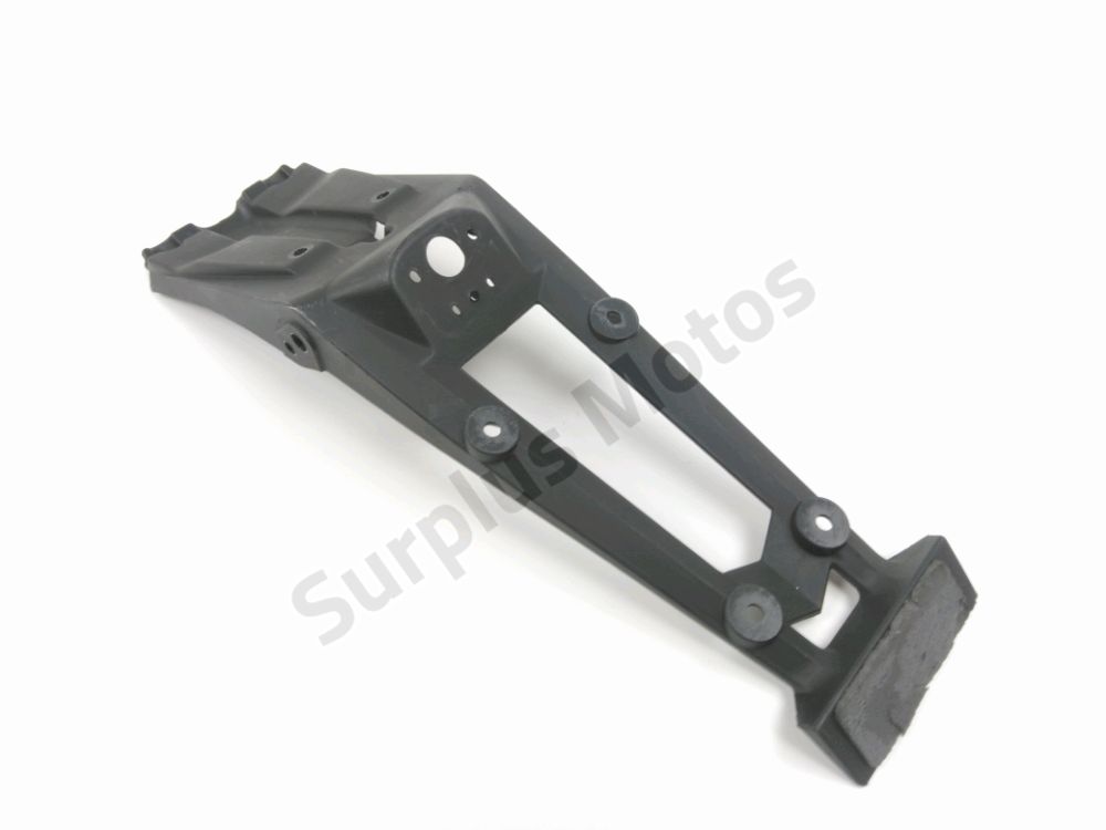 SUPPORT DE PLAQUE ET ECLAIRAGE