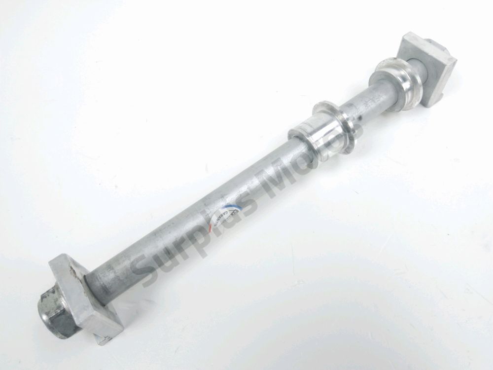 AXE DE ROUE ARRIERE