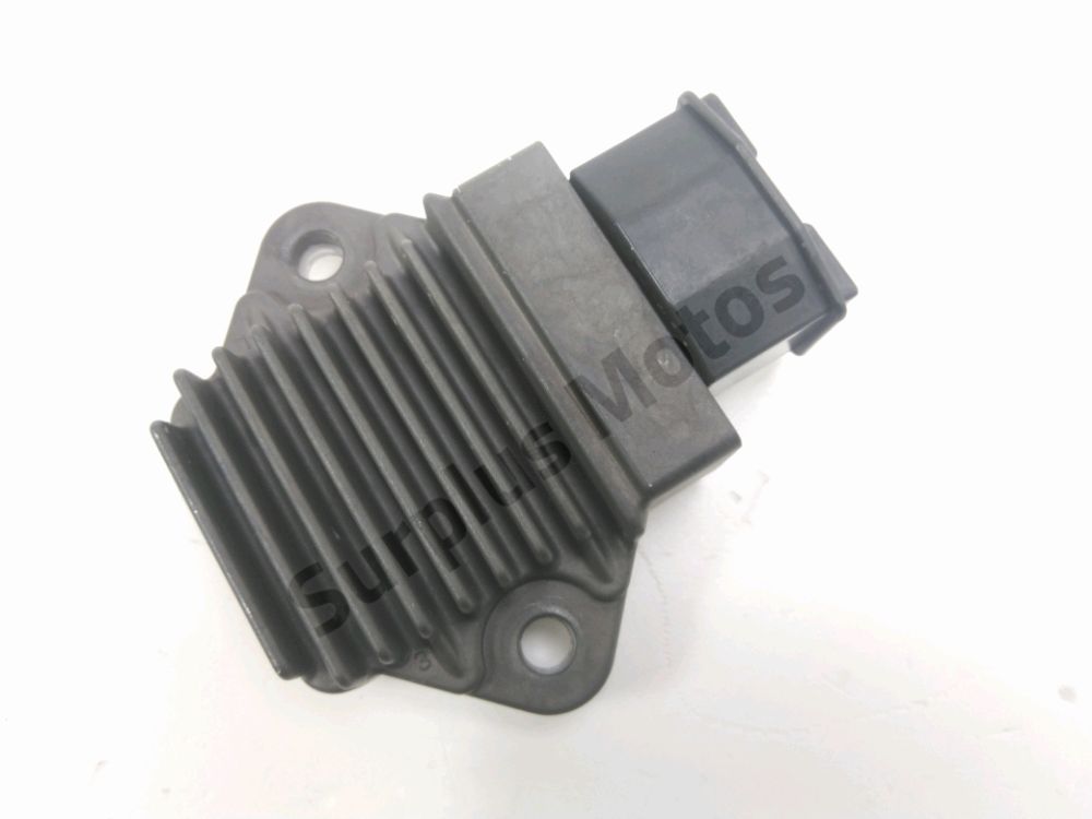 REGULATEUR DE TENSION