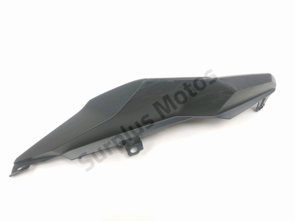 CARENAGE ARRIERE DROIT