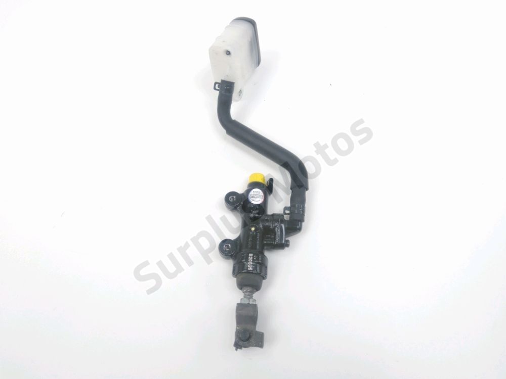 MAITRE CYLINDRE FREIN AR COMPLET