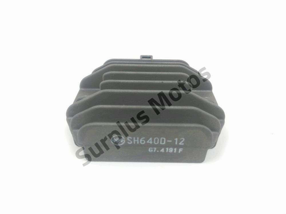 REGULATEUR DE TENSION