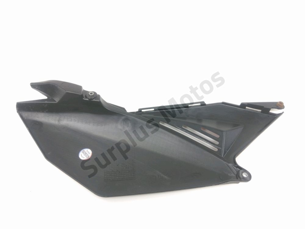 CARENAGE ARRIERE GAUCHE