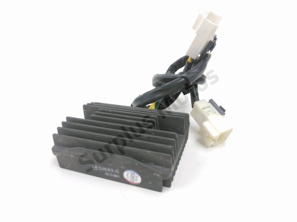 REGULATEUR DE TENSION
