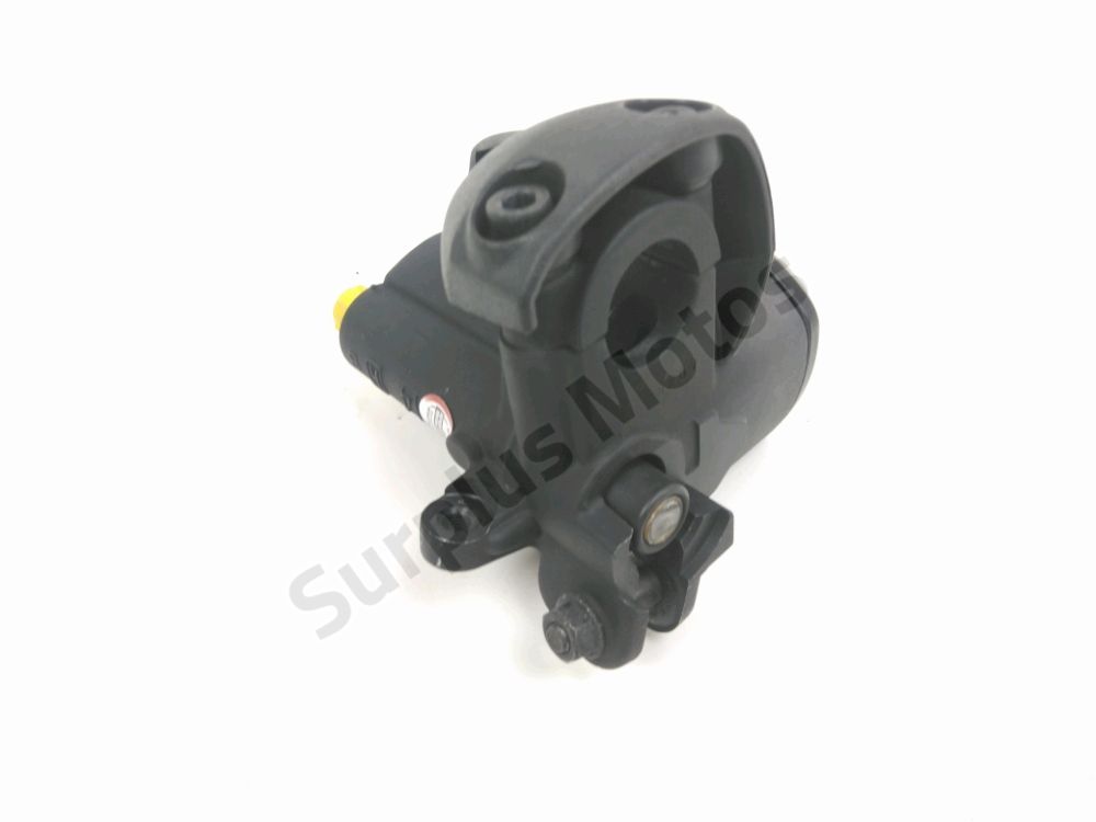 MAITRE CYLINDRE FREIN AV COMPLET