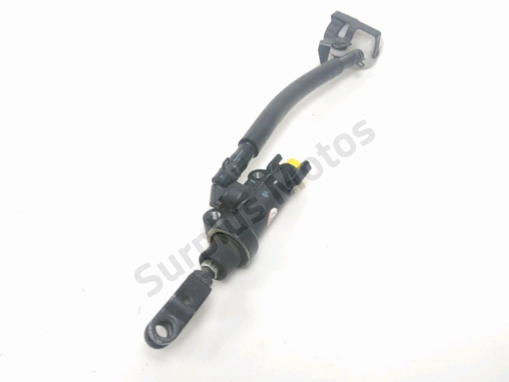 MAITRE CYLINDRE FREIN AR COMPLET