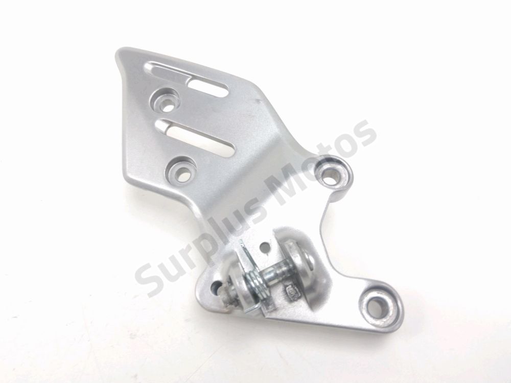 Platine avant droite