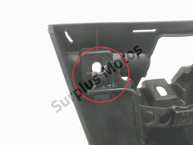 SUPPORT DE PLAQUE ET ECLAIRAGE
