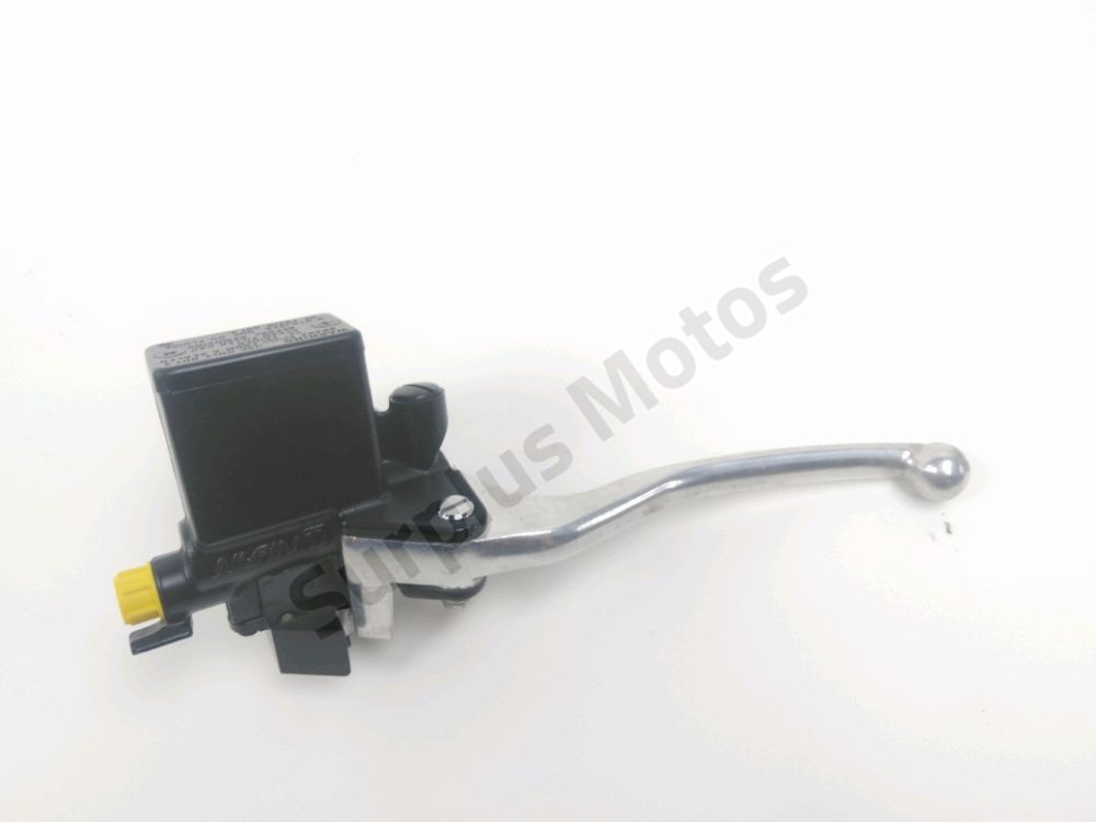 MAITRE CYLINDRE FREIN AR COMPLET