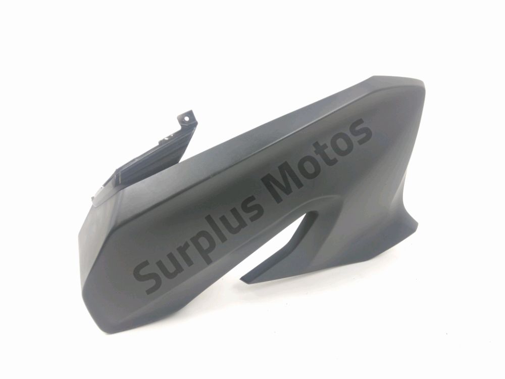 Carenage avant droit