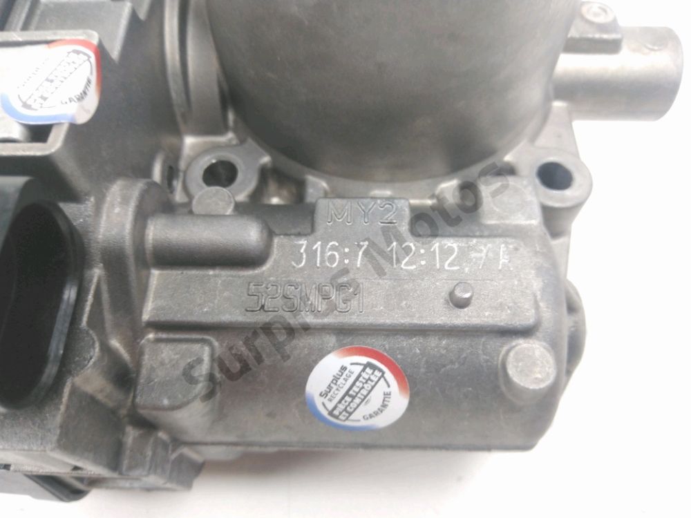 CORPS D'INJECTION GAUCHE