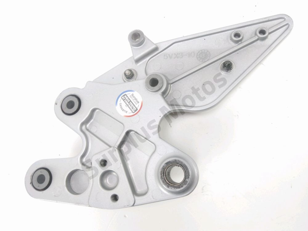 PLATINE AVANT DROITE