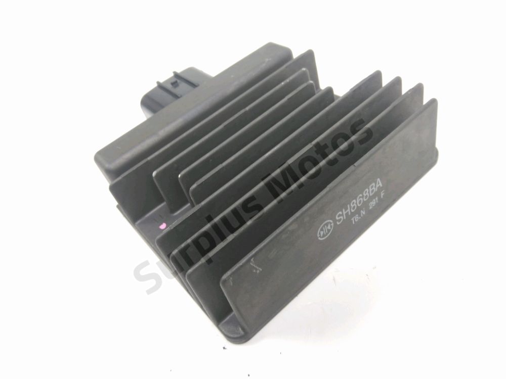 Regulateur de tension