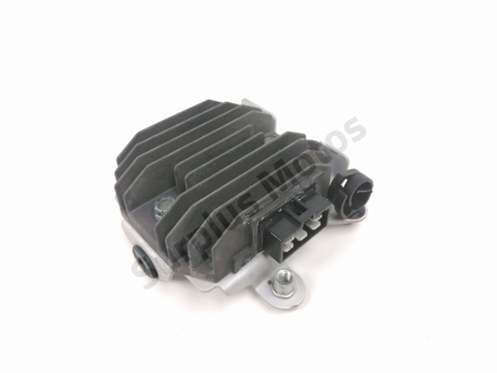 REGULATEUR DE TENSION