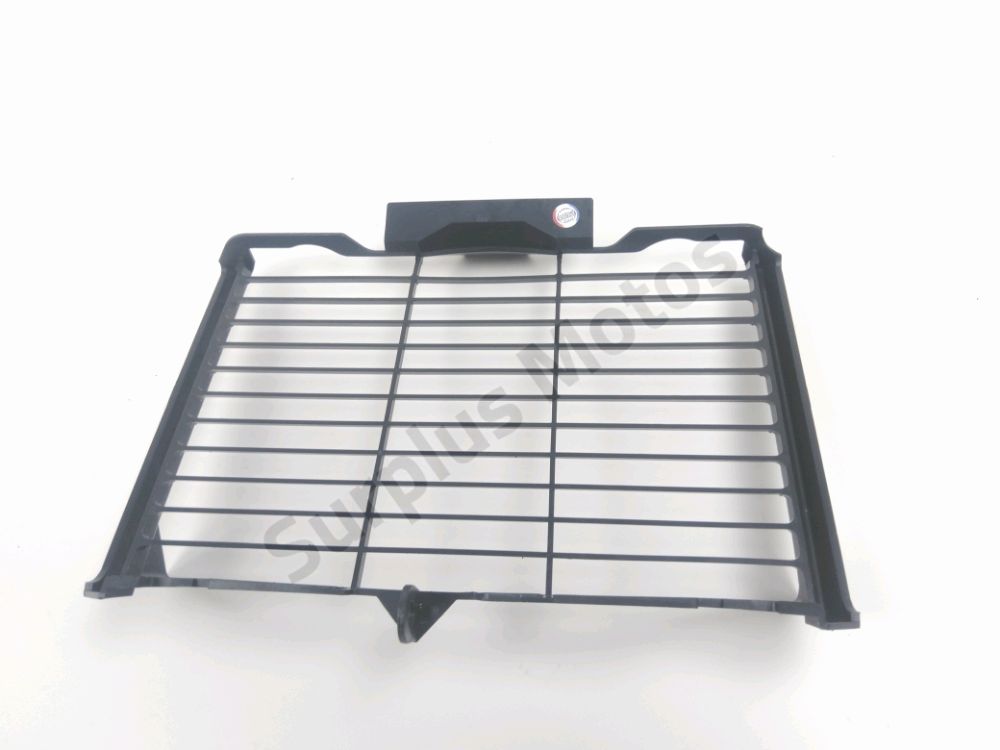 GRILLE DE RADIATEUR
