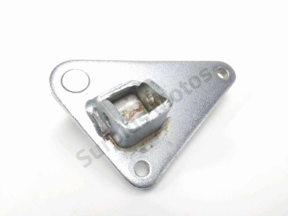 Platine avant droite