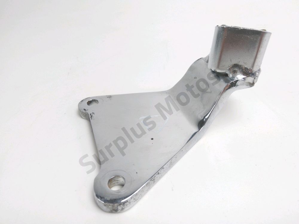 Platine avant droite