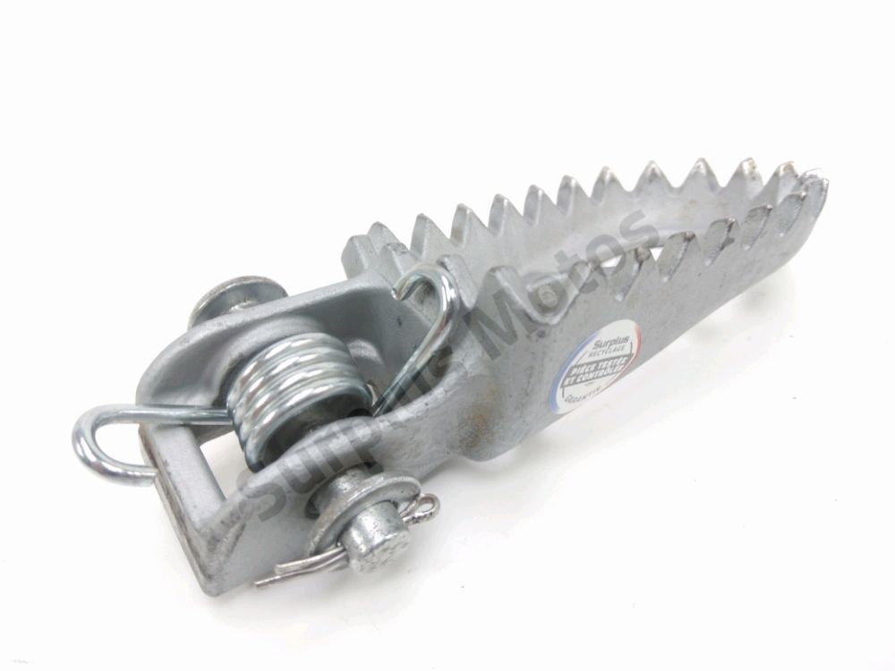 Repose pieds avant droit