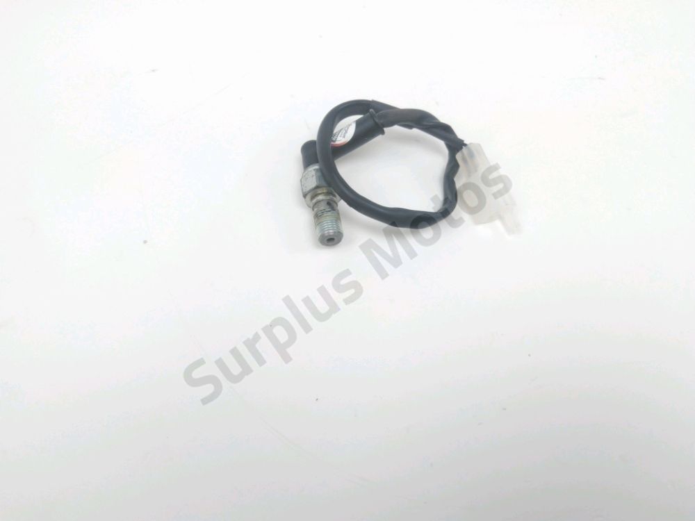 CONTACTEUR DE STOP AR