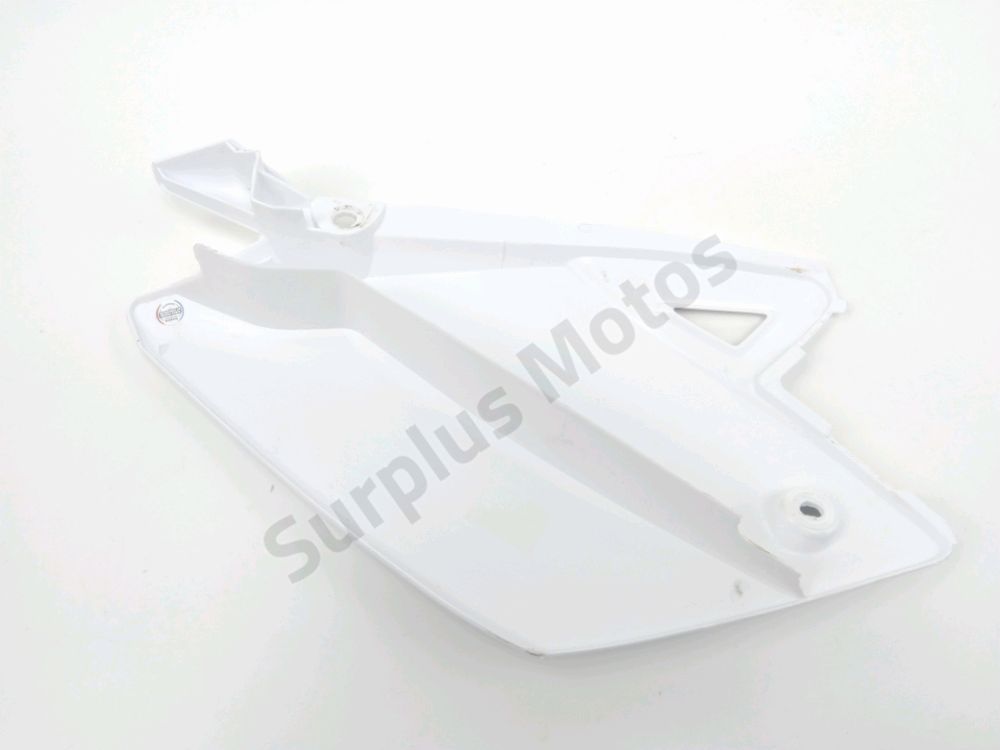 CARENAGE ARRIERE GAUCHE