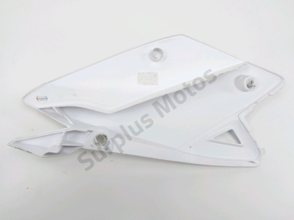 CARENAGE ARRIERE DROIT