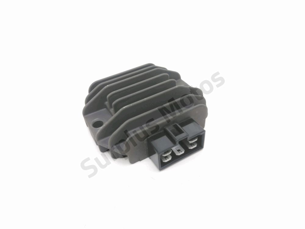 REGULATEUR DE TENSION