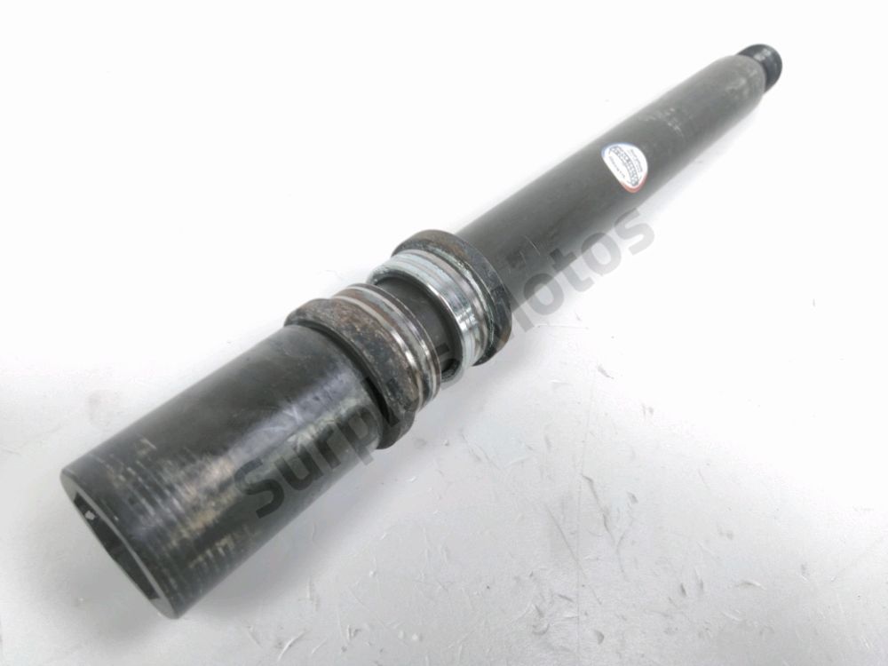 AXE DE ROUE AVANT