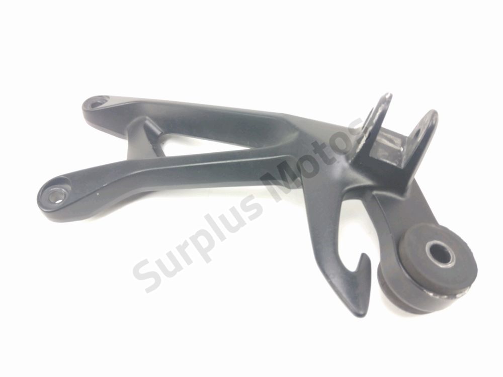 Platine arriere droite complete