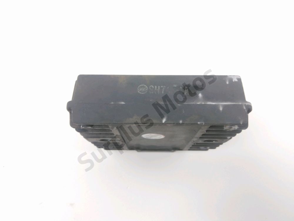 REGULATEUR DE TENSION